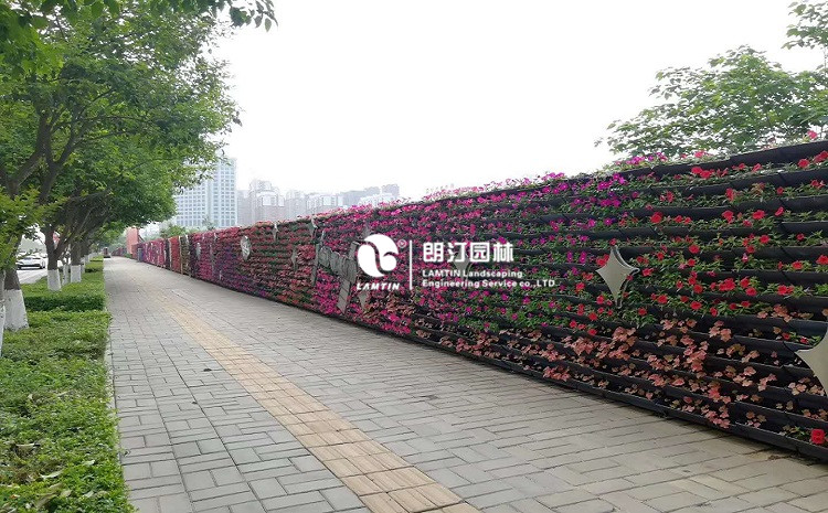 朗汀園林植物墻專用花盆打造西安城市“生態體”