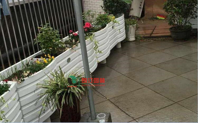 湖南酒店走廊陽臺藝術花箱案例，樓頂陽臺露臺綠化種植箱|朗汀園林