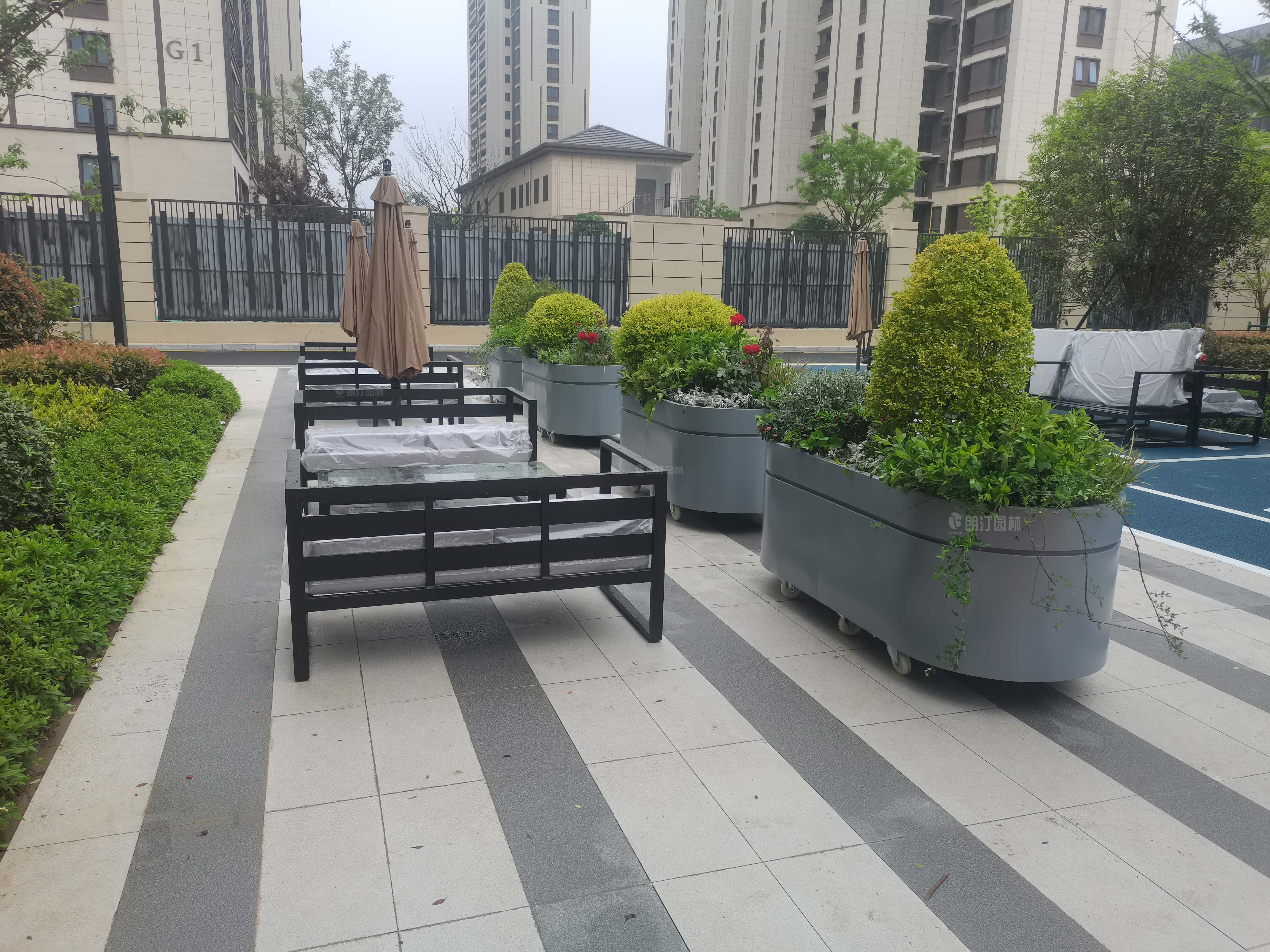 合肥濱湖小區圓夢花箱案例.jpg